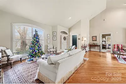 7716 Red Oak Lane, Charlotte, NC 28226 - Photo 9