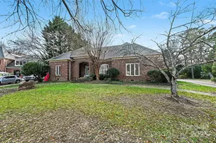 7716 Red Oak Ln, Charlotte, NC 28226 - Photo 5