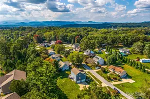 10 Warbler Dr, Fletcher, NC 28732 - Photo 3