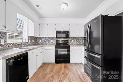 193 Laura Street, Winston Salem, NC 27107 - Photo 9