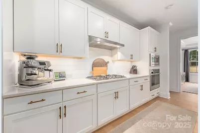 6931 Providence Lane W, Charlotte, NC 28226 - Photo 13