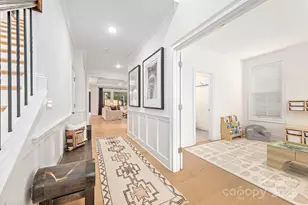 6931 Providence Ln W, Charlotte, NC 28226 - Photo 3