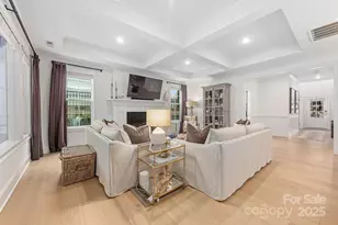 6931 Providence Ln W, Charlotte, NC 28226 - Photo 7