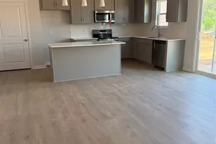 940 Leyna Ct, Newton, NC 28658 - Photo 5