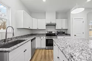 1914 White St, Gastonia, NC 28052 - Photo 9