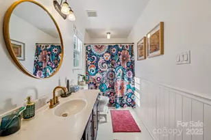 10105 Sparkling Brook Ct, Charlotte, NC 28214 - Photo 15