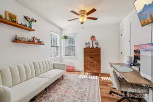 10105 Sparkling Brook Ct, Charlotte, NC 28214 - Photo 25