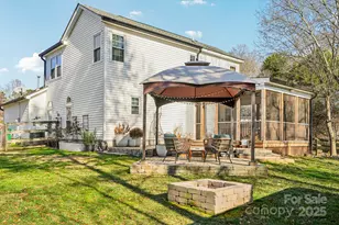 10105 Sparkling Brook Ct, Charlotte, NC 28214 - Photo 37