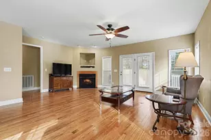 556 Peaceful Creek Dr, York, SC 29745 - Photo 7