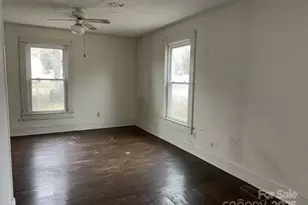 410 Spruce St SW, Lenoir, NC 28645 - Photo 7