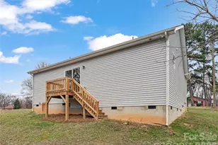 407 Queens Rd, Gastonia, NC 28052 - Photo 5