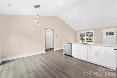 407 Queens Road, Gastonia, NC 28052 - Photo 13