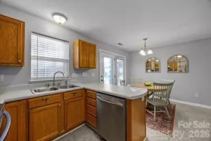 165 Wiltshire Cir, Fletcher, NC 28732 - Photo 15