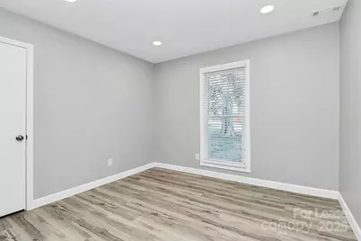 5823 Falstaff Drive, Charlotte, NC 28227 - Photo 19