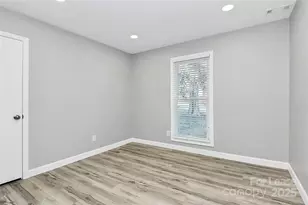 5823 Falstaff Dr, Charlotte, NC 28227 - Photo 19