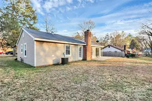 5823 Falstaff Dr, Charlotte, NC 28227 - Photo 29