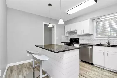 5823 Falstaff Drive, Charlotte, NC 28227 - Photo 7