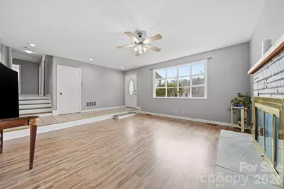 212 Newland Place NW, Lenoir, NC 28645 - Photo 5