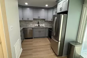 824 Flint St, Lincolnton, NC 28092 - Photo 5