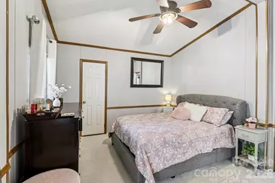 122 S Main Street, New London, NC 28127 - Photo 11