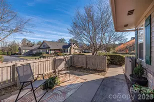 122 Outlook Cir, Swannanoa, NC 28778 - Photo 5