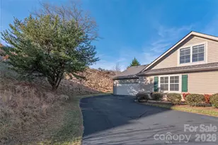 122 Outlook Cir, Swannanoa, NC 28778 - Photo 3