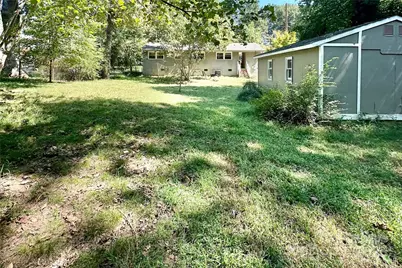 810 Hartford Avenue, Charlotte, NC 28209 - Photo 15