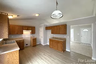 3214 Atlas Dr, Charlotte, NC 28269 - Photo 5