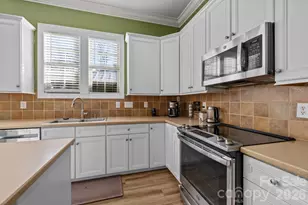 4109 Exbury Gardens Dr, Waxhaw, NC 28173 - Photo 9