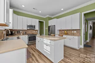 4109 Exbury Gardens Dr, Waxhaw, NC 28173 - Photo 7