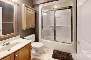 137 N Shore Dr, Cherryville, NC 28021 - Photo 15