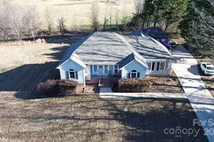 137 N Shore Dr, Cherryville, NC 28021 - Photo 27