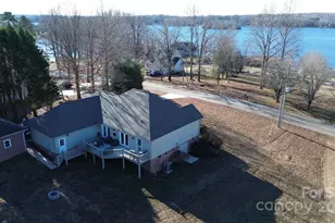 137 N Shore Dr, Cherryville, NC 28021 - Photo 37