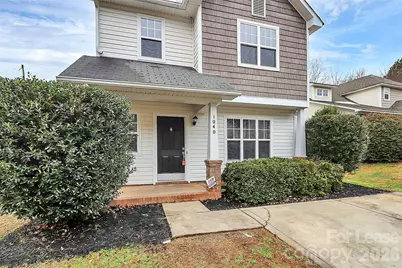 1040 Crestdale Crossing Drive, Matthews, NC 28105 - Photo 3