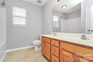 1040 Crestdale Crossing Dr, Matthews, NC 28105 - Photo 27