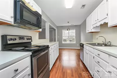 1040 Crestdale Crossing Drive, Matthews, NC 28105 - Photo 15