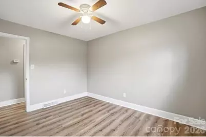 5326 Dolphin Lane, Charlotte, NC 28215 - Photo 21