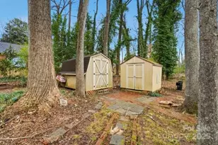 5326 Dolphin Ln, Charlotte, NC 28215 - Photo 27