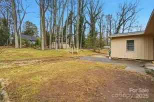 5326 Dolphin Ln, Charlotte, NC 28215 - Photo 25