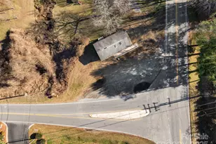 701 Dana Rd, Hendersonville, NC 28792 - Photo 9