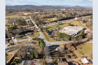 701 Dana Road, Hendersonville, NC 28792 - Photo 13