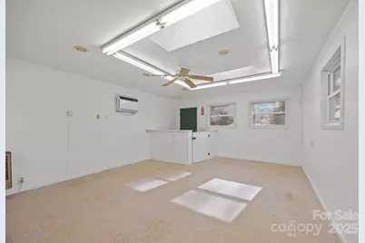 701 Dana Road, Hendersonville, NC 28792 - Photo 17