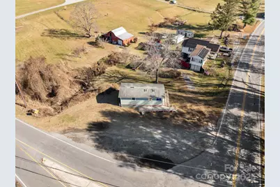 701 Dana Road, Hendersonville, NC 28792 - Photo 15