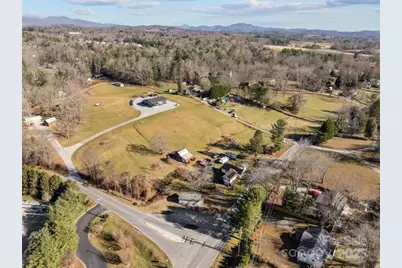 701 Dana Road, Hendersonville, NC 28792 - Photo 11