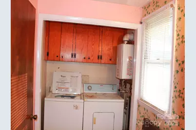 709 Wickins Drive, Hendersonville, NC 28791 - Photo 19