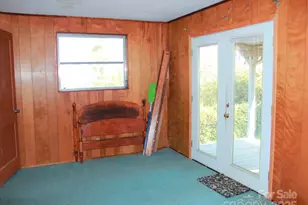 709 Wickins Dr, Hendersonville, NC 28791 - Photo 7