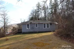 709 Wickins Dr, Hendersonville, NC 28791 - Photo 27