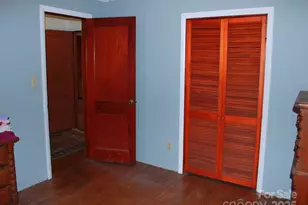 709 Wickins Dr, Hendersonville, NC 28791 - Photo 17