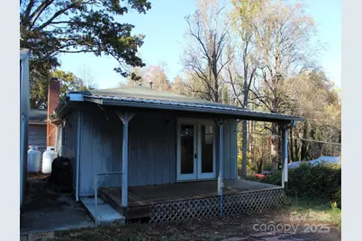 709 Wickins Drive, Hendersonville, NC 28791 - Photo 3