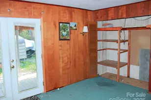 709 Wickins Dr, Hendersonville, NC 28791 - Photo 5